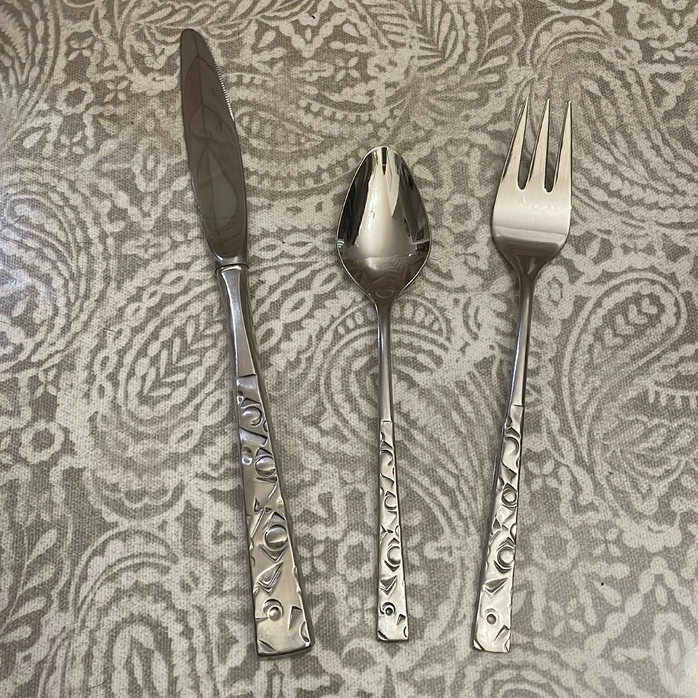 VINTAGE Rogers Bros 1847‎ stainless flatware Navajo design International Silver